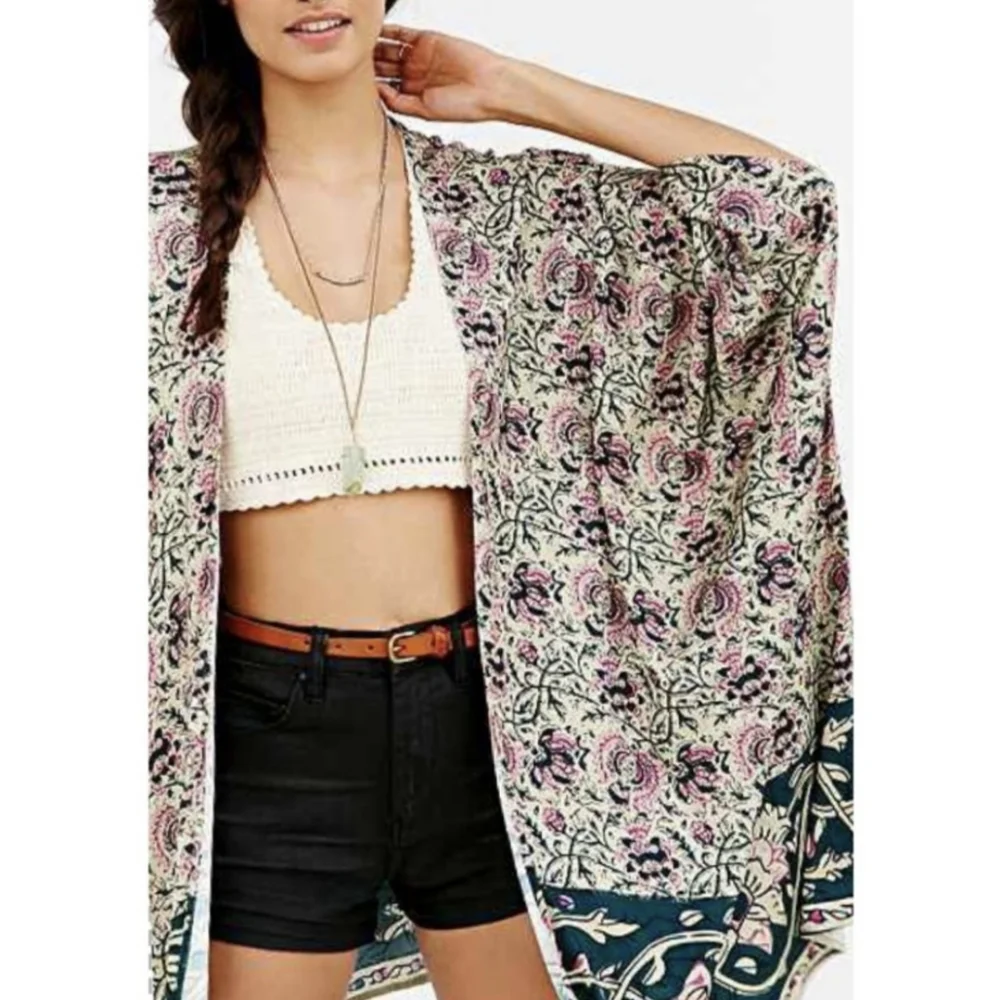 Chaser Oversized Boho Paisley Floral Tapestry Kimono